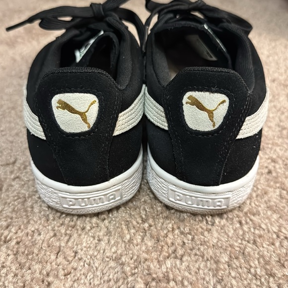 Puma Suede Classics Sneakers Size 10 Color Black White - Picture 5 of 11